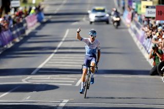 Road Race - U23 men - Alastair MacKellar wins Australian U23 men's road race title with solo surge