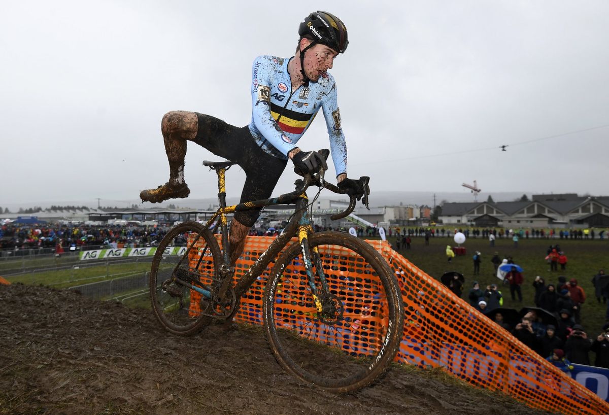 Toon Aerts on his way to third