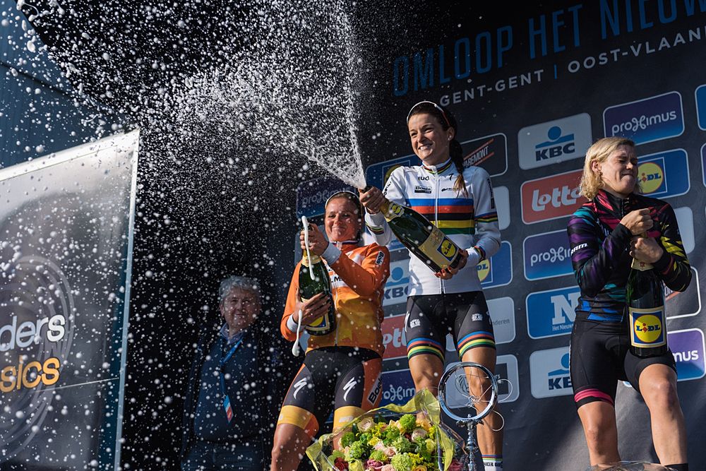 World champion Lizzie Armitstead (Boels Dolmnans) wins 2016 Omloop het Nieuwsblad - Elite Women