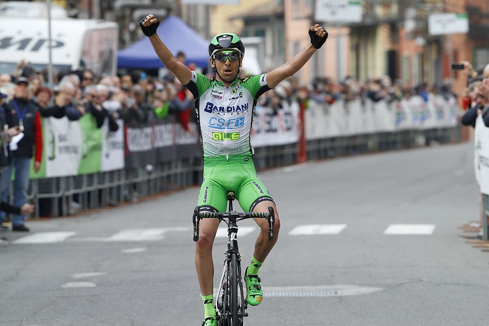 Stefano Pirazzi (Bardiani CSF) wins the final stage at Coppi e Bartali