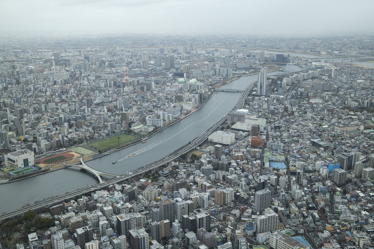 Tokyo city from above using the 2x digital teleconverter of the Fujifilm X100VI