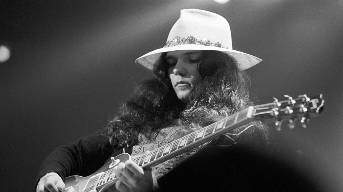 Gary Rossington onstage