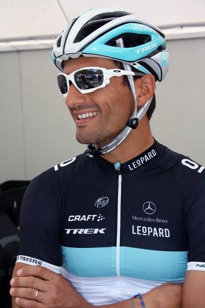 Daniele Bennati (Leopard Trek) is fully color co-ordinated.