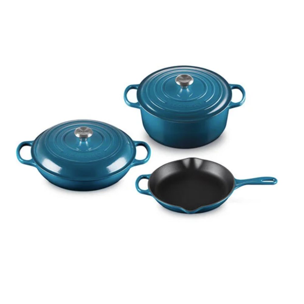 Le Creuset signature set in blue