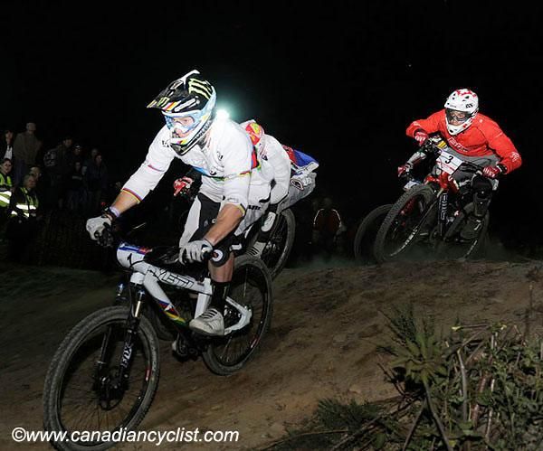 Australia's Jared Graves leading in final.