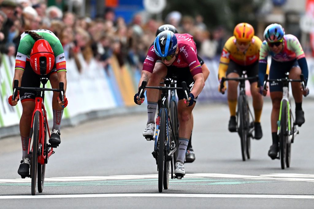 Elisa Balsamo beats Lorena Wiebes (R) for second place behind Pfeiffer Georgi in the Classic Brugge-De Panne