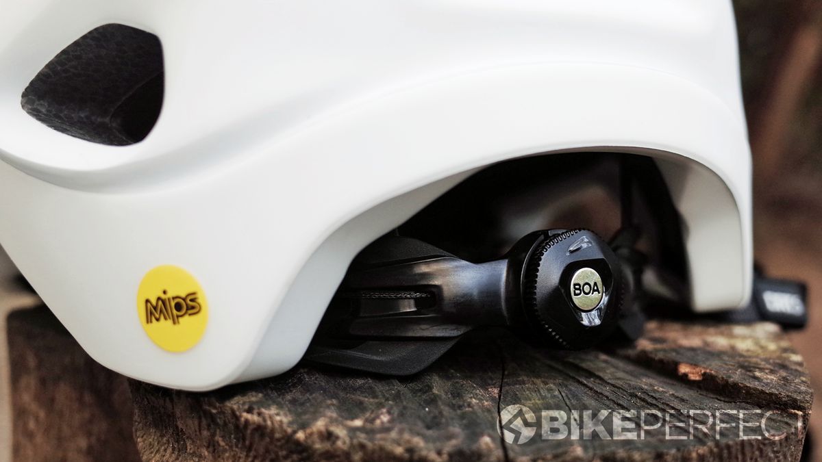 Oakley DRT5 helmet review