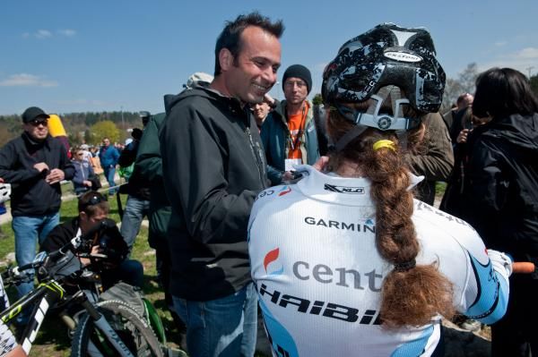 Elisabeth Brandau (Central Haibike Pro Cycling) is interviewed after her win