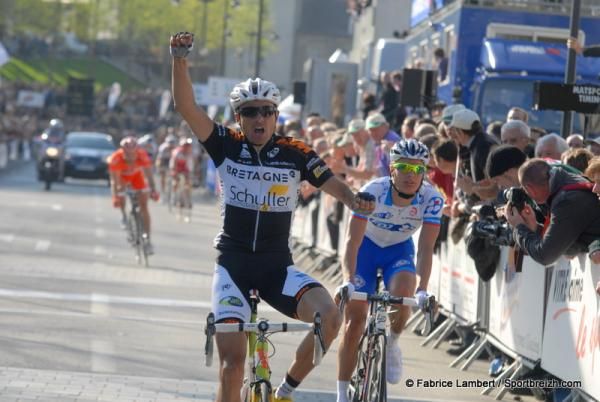 Renaud Dion (Bretagne - Schuller) earned his first win of the 2011 season.