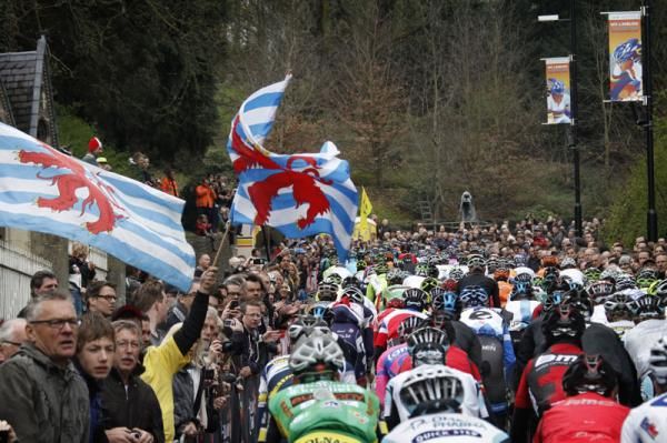 Fans from Luxembourg on the Amstel course