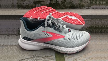 Mens brooks 2024 launch review