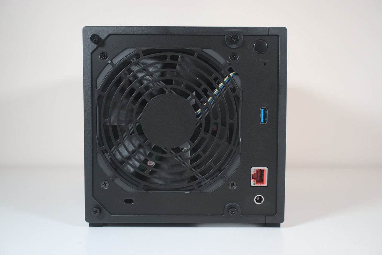 ASUSTOR AS1104T