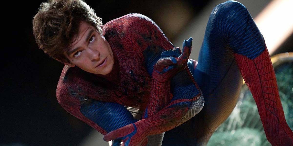 Andrew Garfield in spider-Man suit in The Amazing Spider-Man