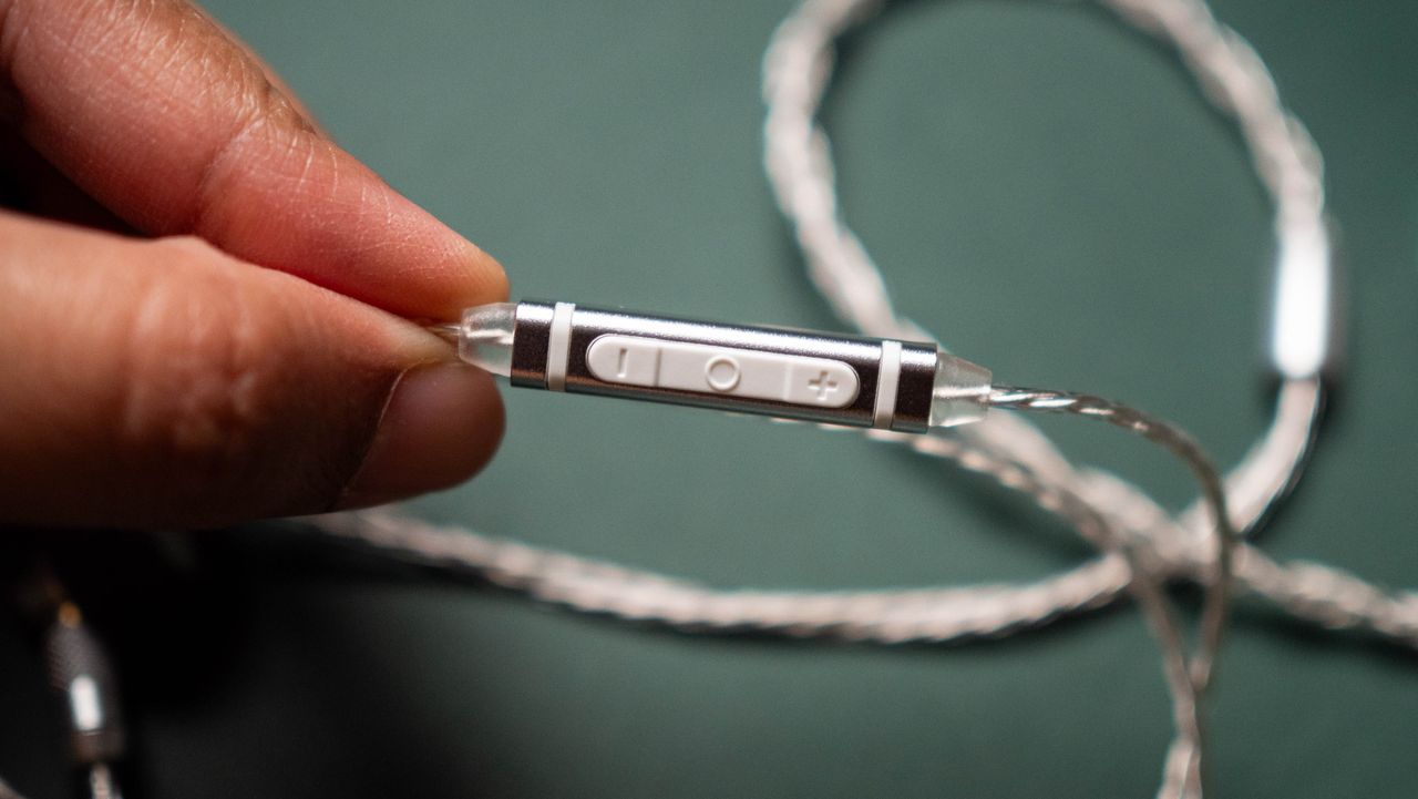 Sivga M260 flat-head buds