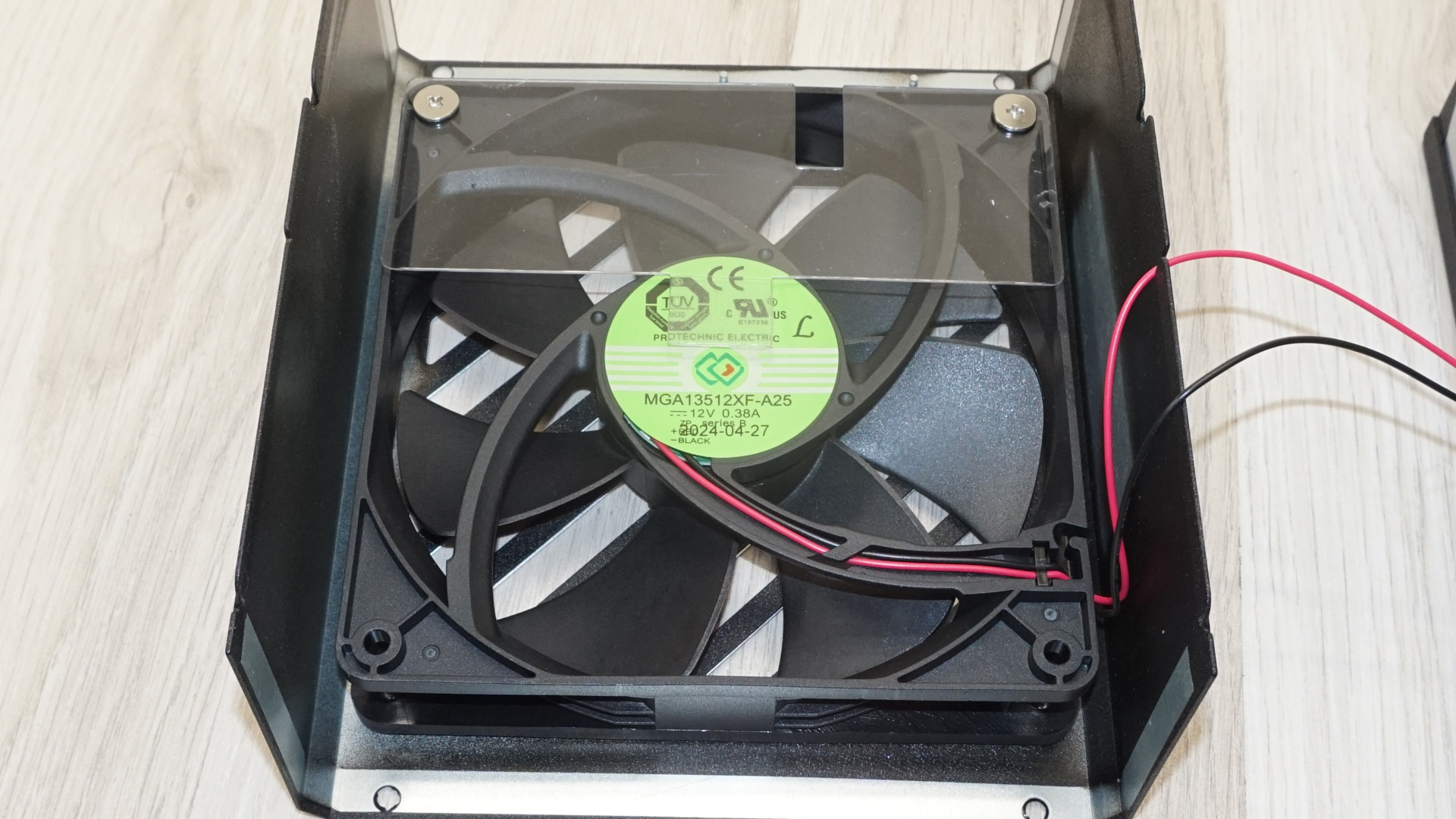 FSP Mega TI 1650W Titanium PSU