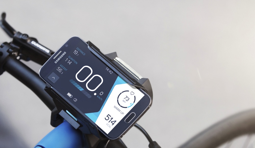 Smartphone app includes performance indicator and turn by turn navigation