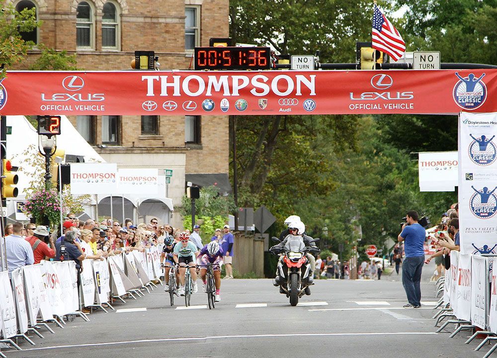 Lauretta Hanson waited until LVGs pull to make her move to the line.