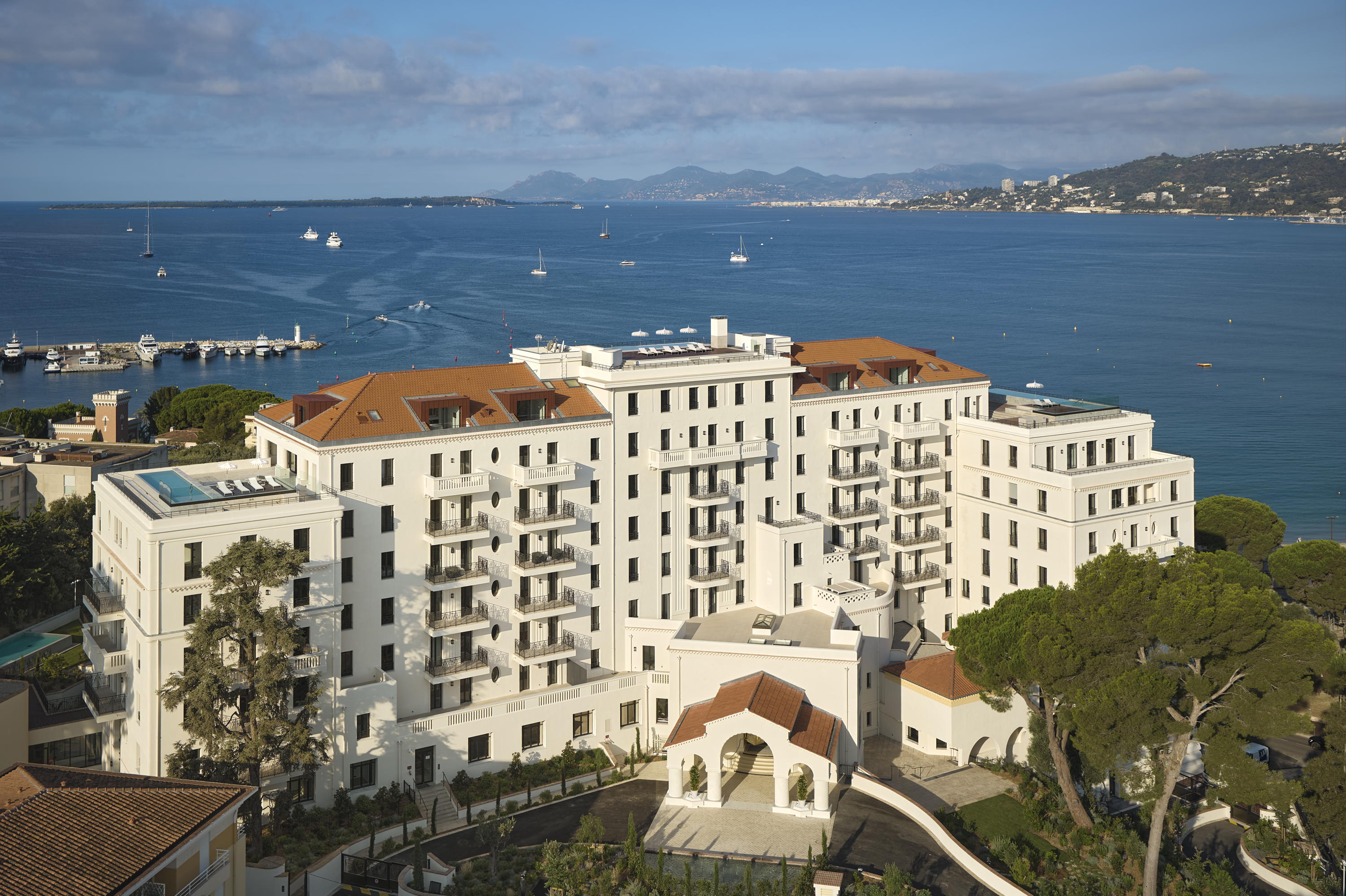 Hotel Le Provençal and the Ella Fitzgerald apartment