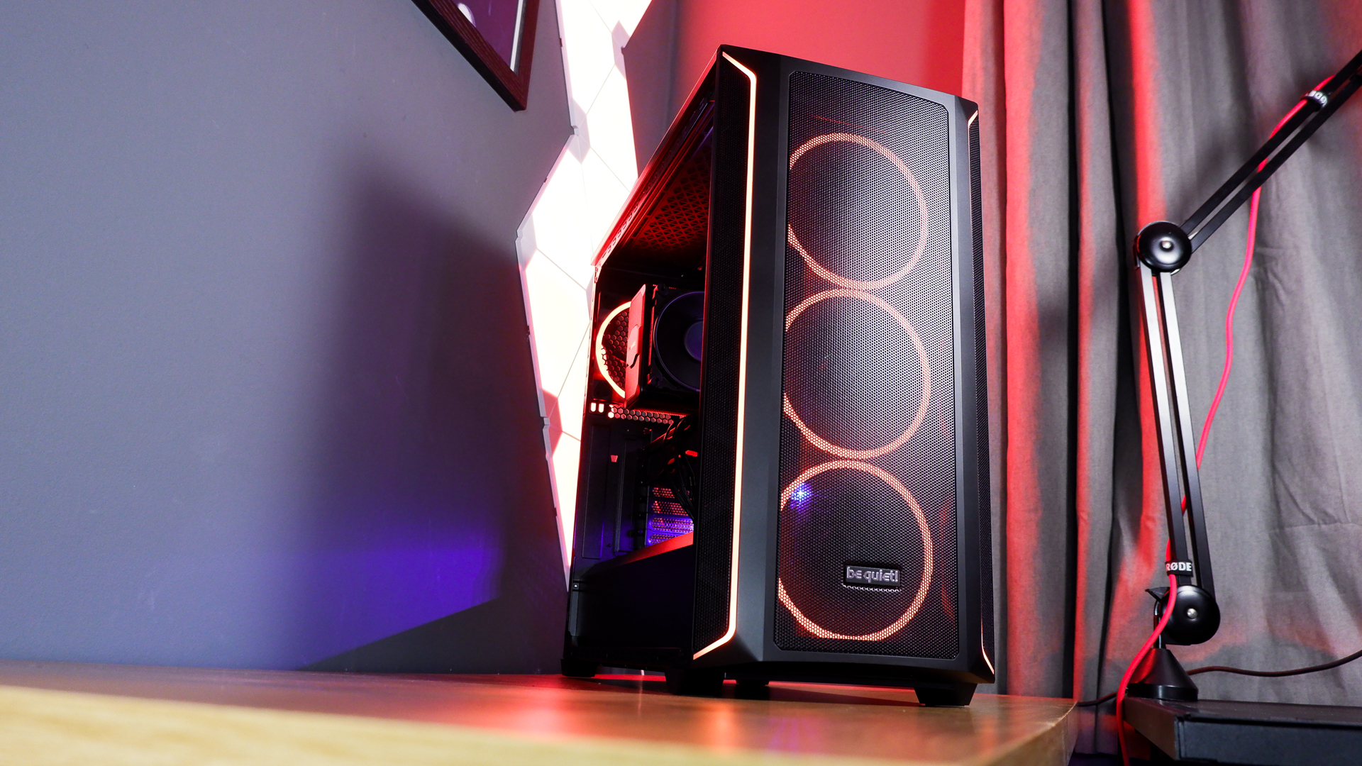 A gaming PC build using the Be Quiet Shadow Base 800 FX chassis, an Intel Core Ultra CPU and an RX 7900 XT GPU.