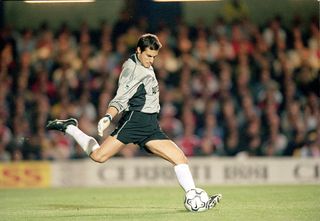 6 Sep 2000: Carlo Cudicini of Chelsea takes a goalkick during the FA Carling Premiership match against Arsenal at Stamford Bridge, in London. The match ended in a 2-2 draw. \ Mandatory Credit: Shaun Botterill /Allsport