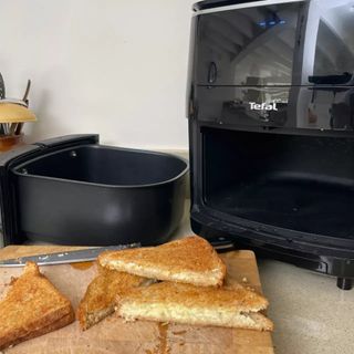 Making toasties in air fryer