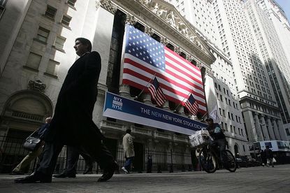 Wall St. not ready to support Trump. 