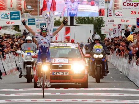 Pavel Brutt (Team Katusha) wins the 2009 Tour de Vend&eacute;e.