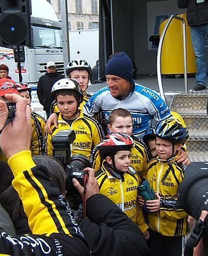 Meeting some young fans