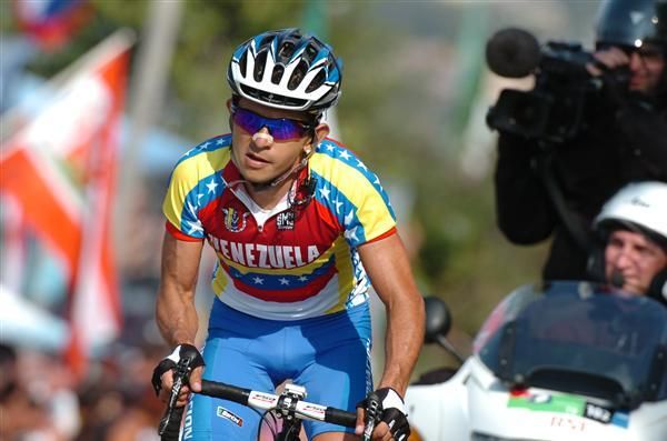 Jose Rujano (Venezuela) on the attack.