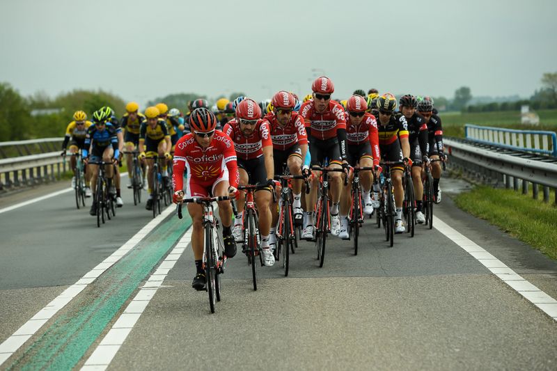 Cofidis and Lotto Soudal riding on the front of the peloton