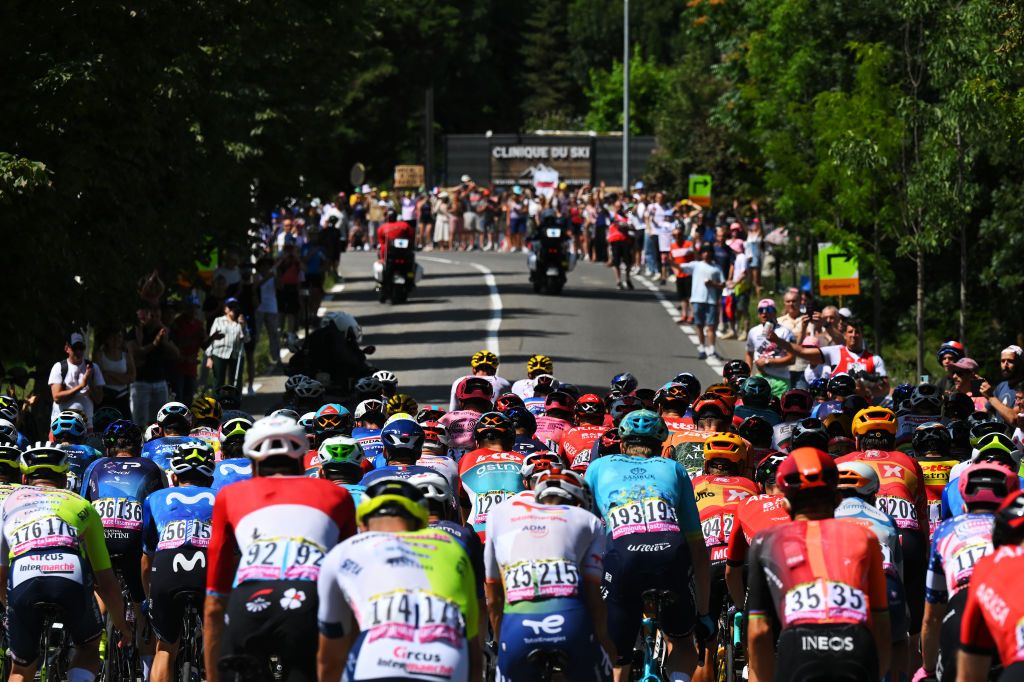 SUPERDEVOLUY LE DEVOLUY FRANCE JULY 17 A general view of the peloton competing during the 111th Tour de France 2024 Stage 17 a 1778km stage from SaintPaulTroisChateaux to Superdevoluy 1500m UCIWT on July 17 2024 in Superdevoluy Le Devoluy France Photo by Tim de WaeleGetty Images