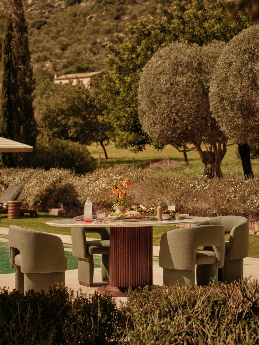 Murcell Outdoor Oval Dining Table, Carrara