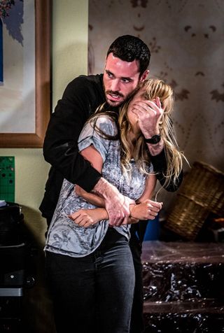 Corrie's Tina O'Brien and Sean Ward in rehearsals