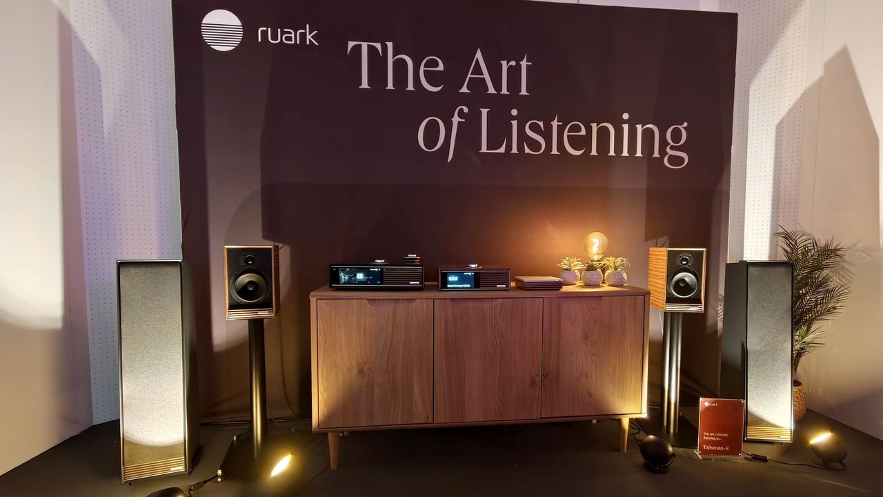 Ruark R710