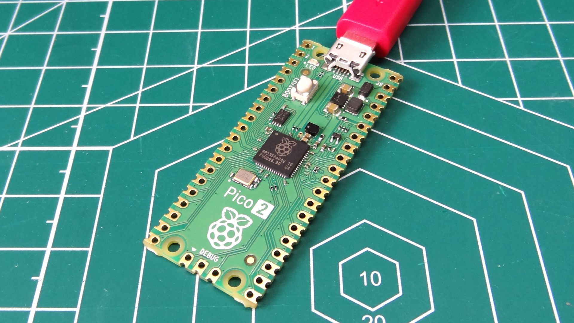 Raspberry Pi Pico 2 Launches with Arm + Risc V Cores: hands-on with the ...