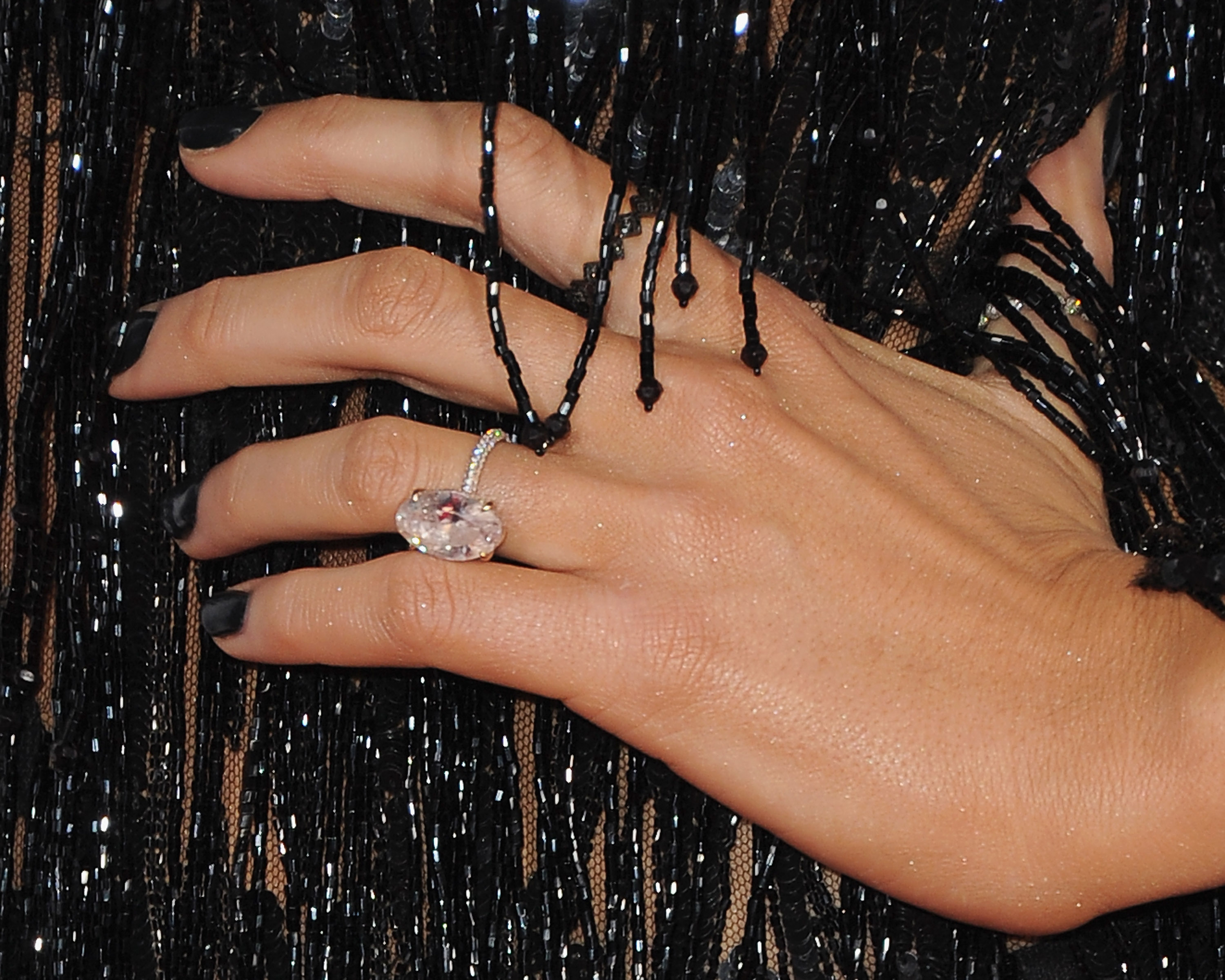 ring - Blake Lively