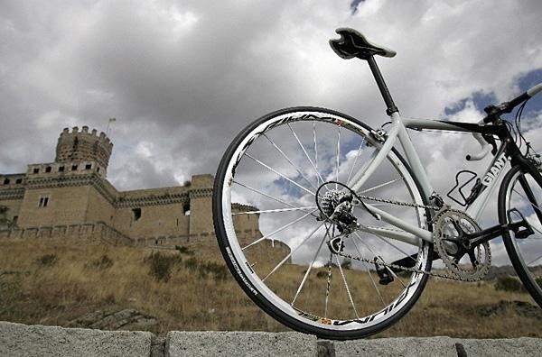 The 2007 TCR Composite admiring a nice old Spanish Castle