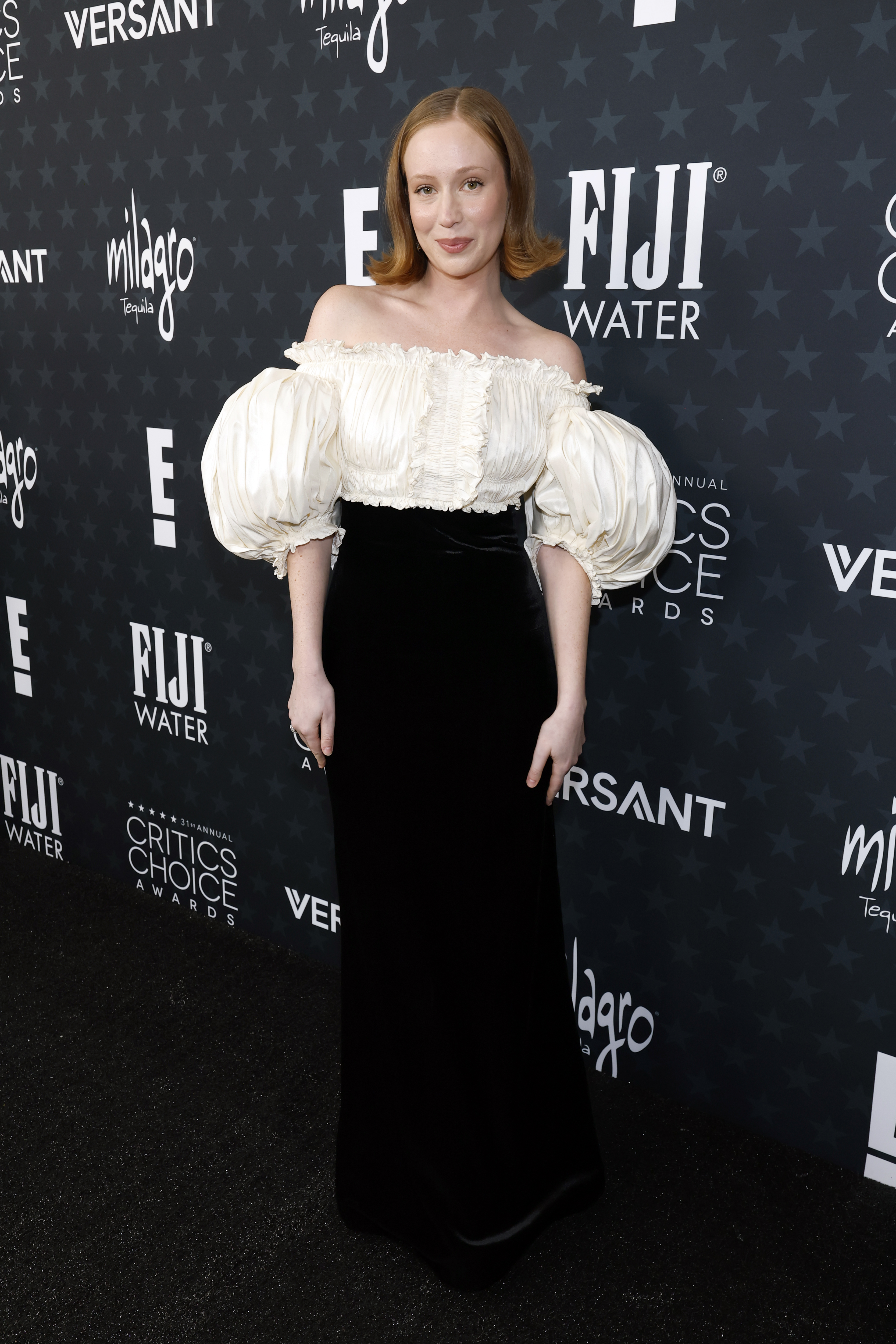 Hannah Einbinder wore romantic puff sleeves at the 2026 Critics Choice Awards