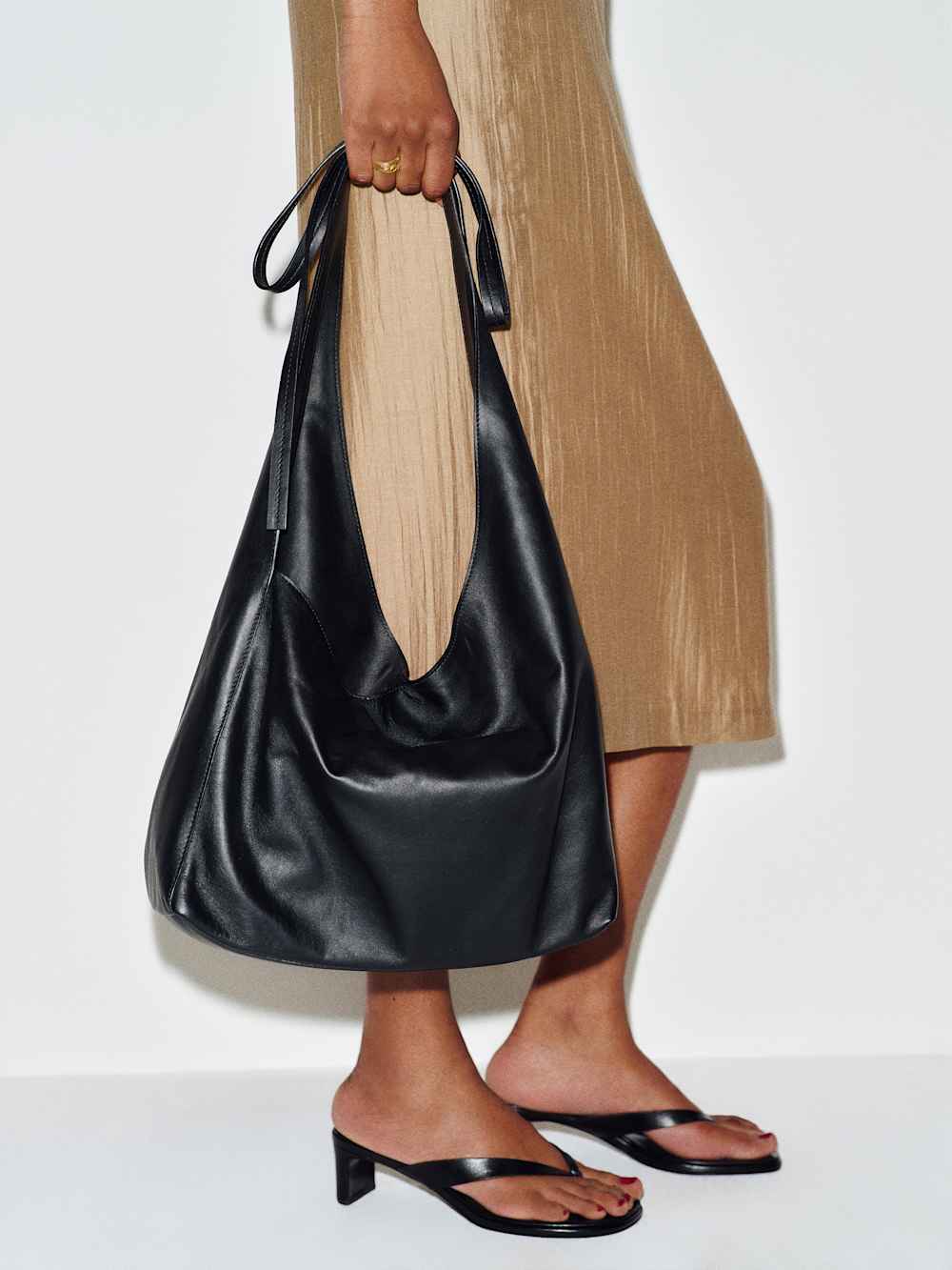 Medium Vittoria Tote Bag