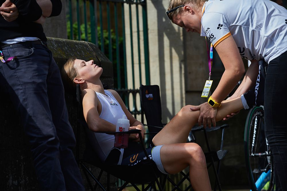 Pre-race rub