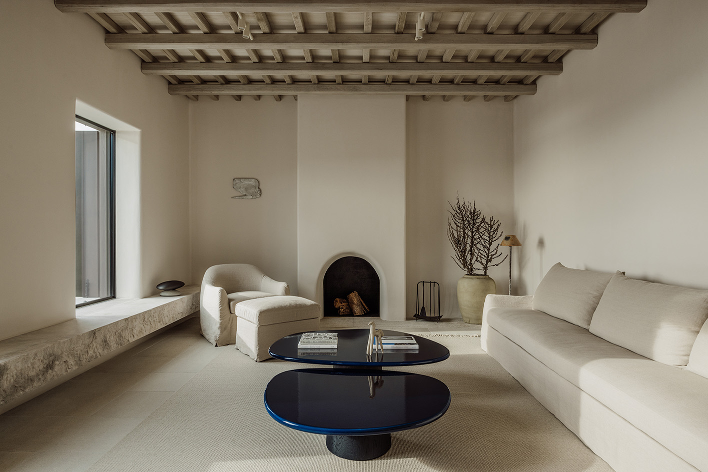 Anamesa by K-Studio, contemporary Greek House within white and minimalist yet sleek forms and inside outside living arrangements