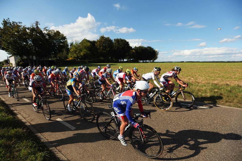 Emma Pooley heads the peloton in 2012
