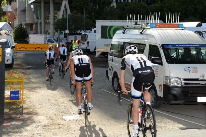 Giant-Shimano head out in their new kits, for the first time