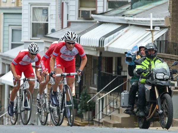 Like many teams, CykelCity sacrificed most of their team and took the all important third man to the line.