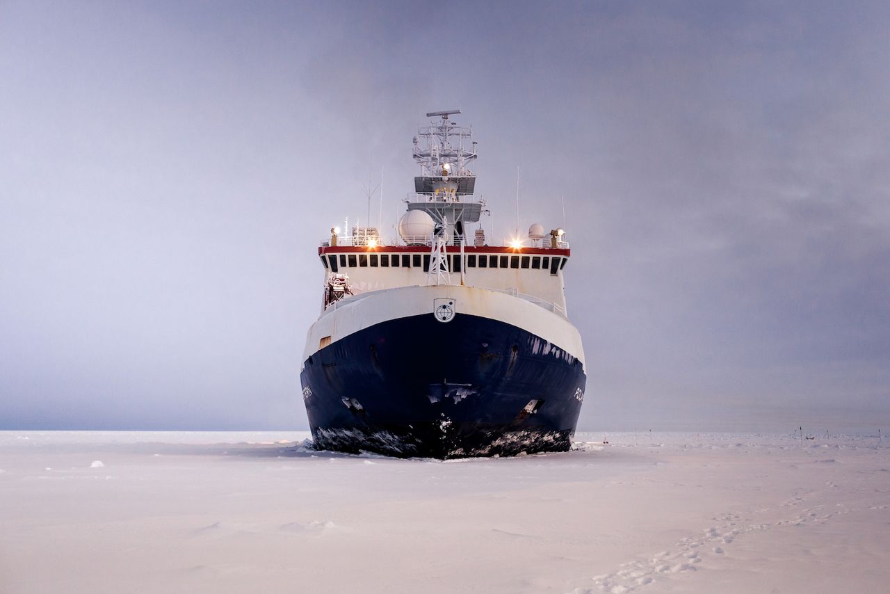 the RV polarstern in sea ice, seen from the front