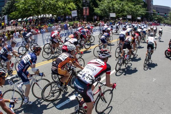 And the men are off.