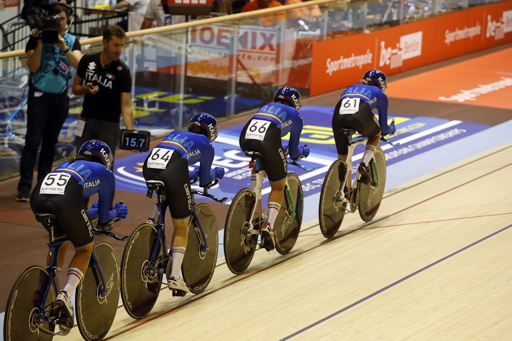 Italy competes during round 1 of the team pursuit