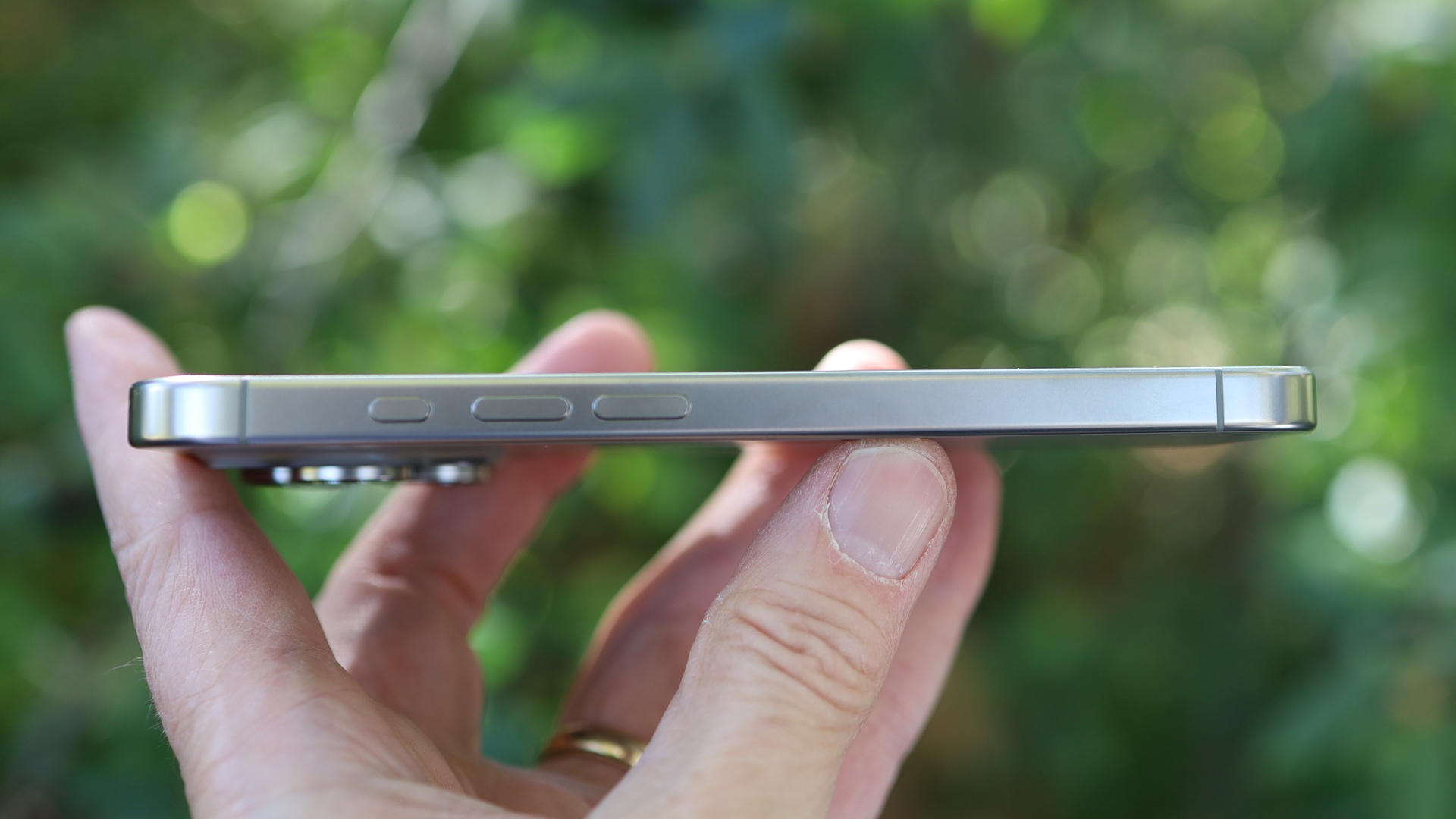 Iphone Take Photo With Side Button Iphone Take Photo With Side Button