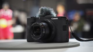 Canon PowerShot V1