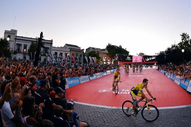 Alberto Contador was still showing signs of injury